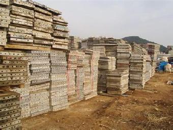 東莞長安廢鋁模回收公司《長安專業(yè)高價(jià)收購廢鋁模》_志趣網(wǎng)